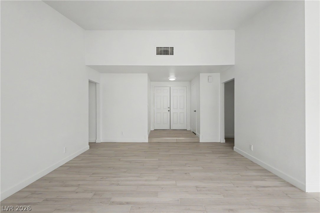 5227 Sepulveda Boulevard Property Photo 6