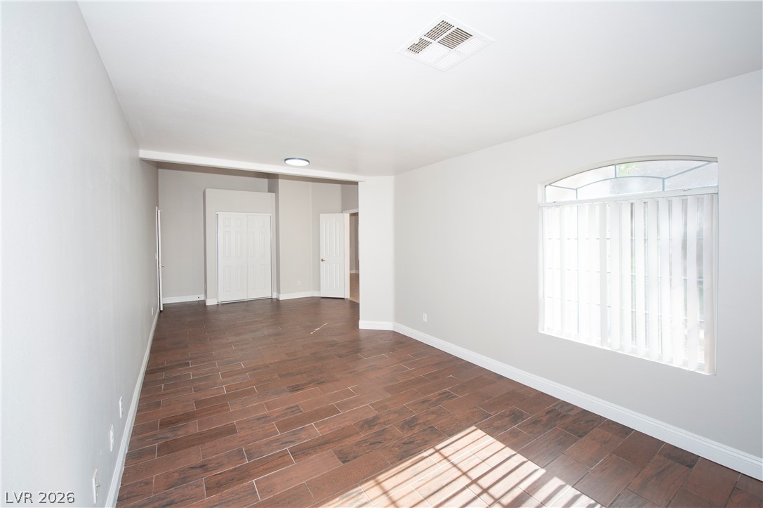 921 English Heather Drive Property Photo 12