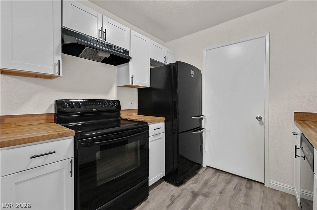220 Mission Newport Lane 105 Property Photo 13