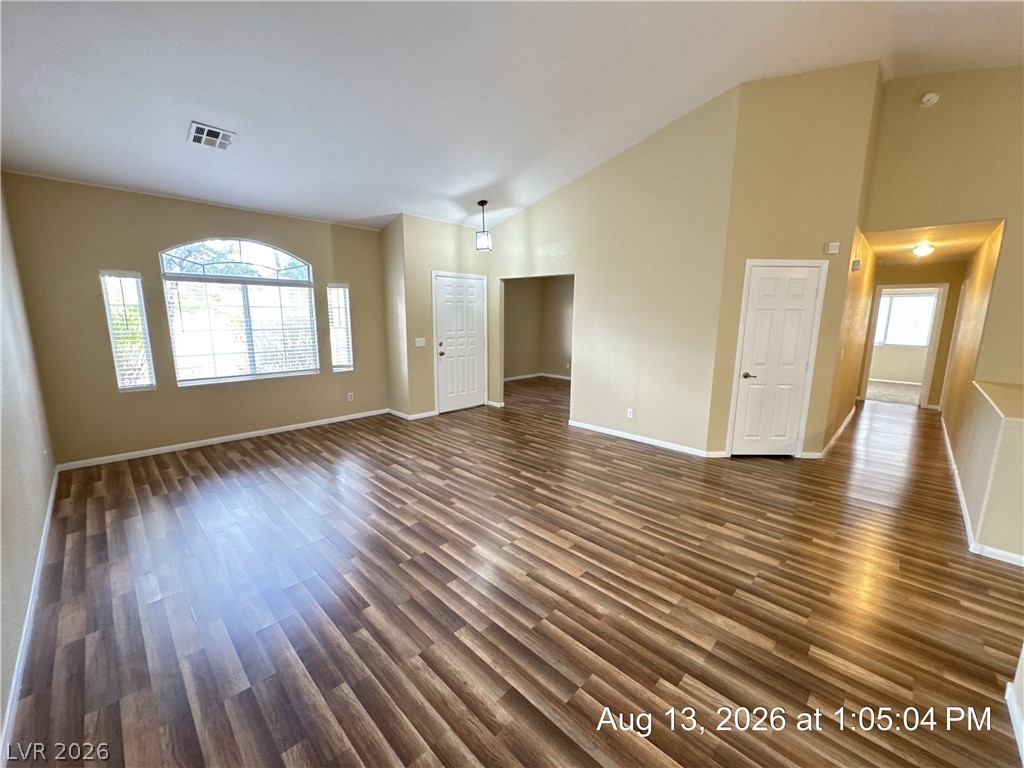 1831 Dawn Ridge Avenue Property Photo 4