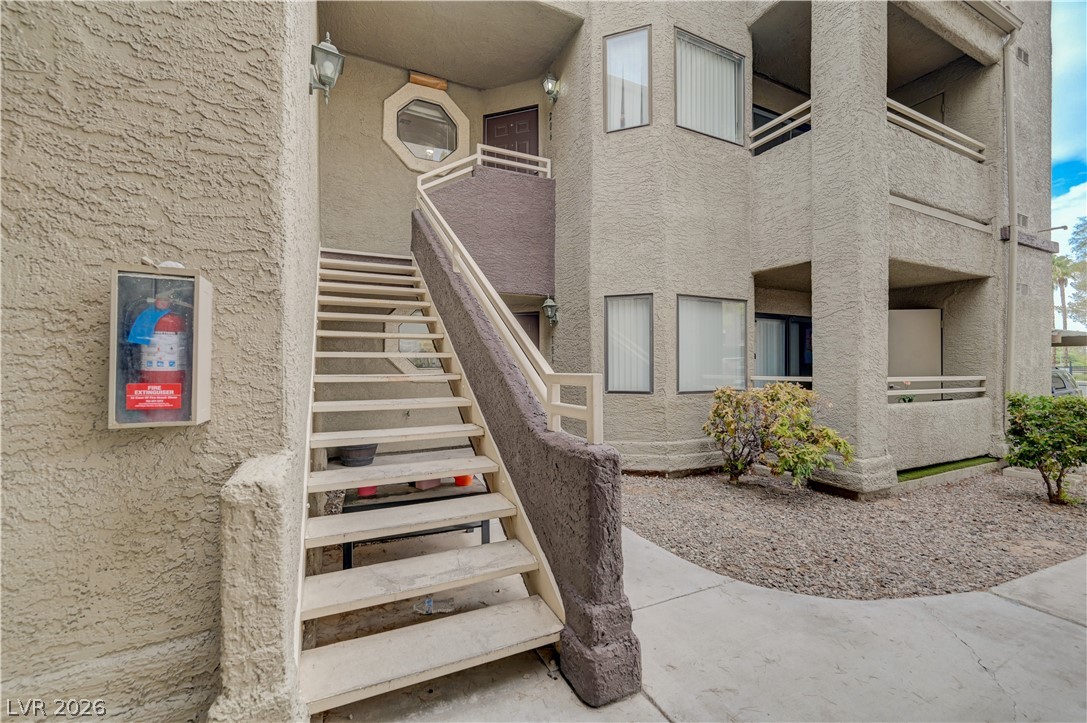 5074 South Rainbow Boulevard 206 Property Photo 5