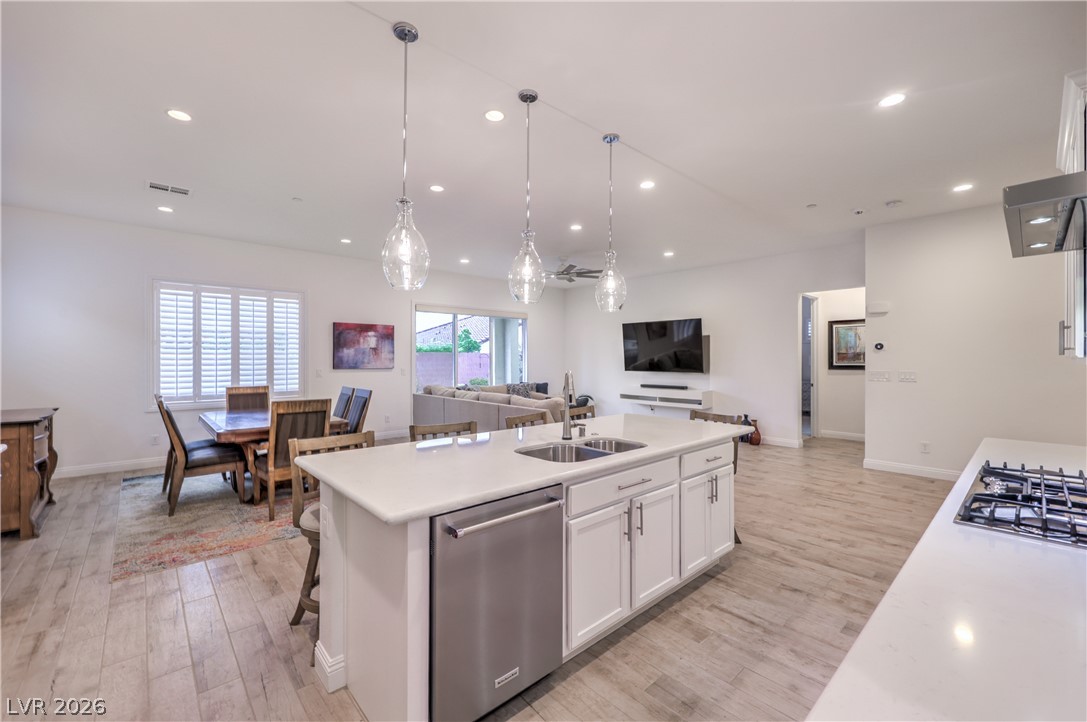 2547 Ballatore Street Property Photo 8