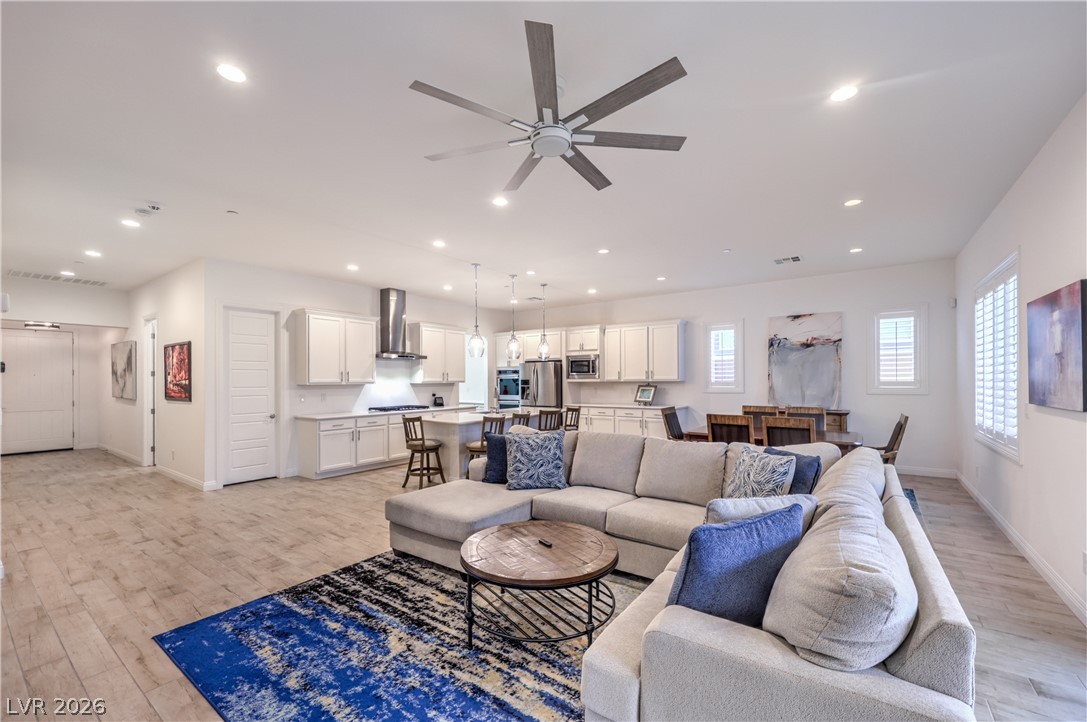 2547 Ballatore Street Property Photo 10