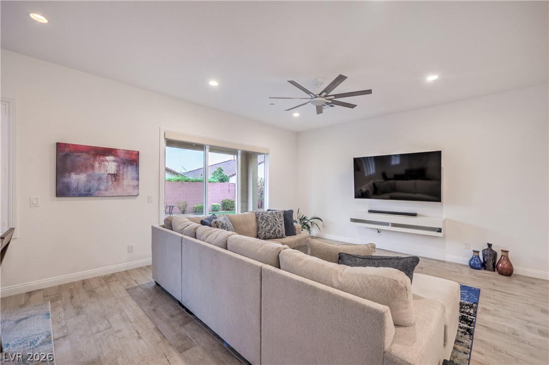 2547 Ballatore Street Property Photo 11