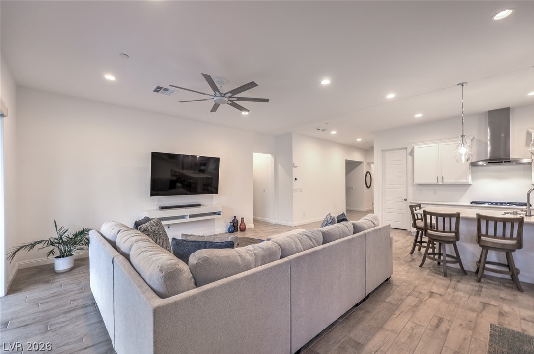 2547 Ballatore Street Property Photo 12