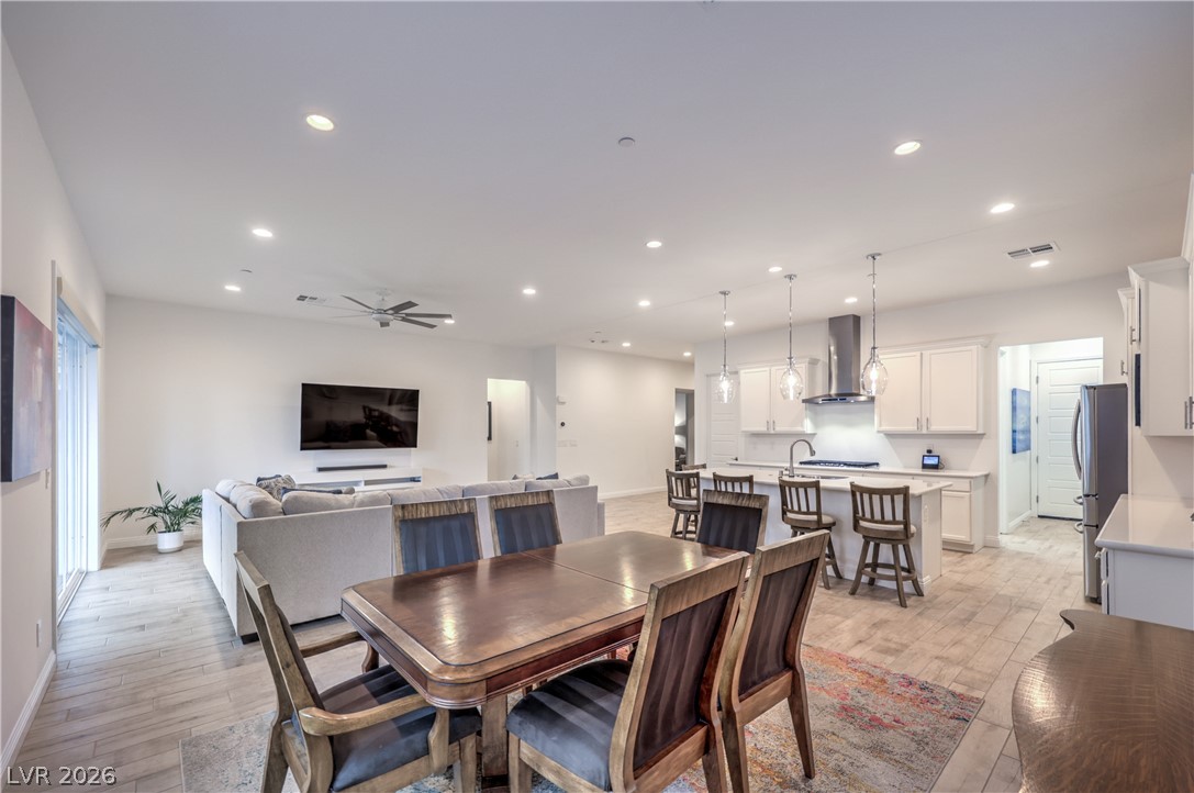 2547 Ballatore Street Property Photo 14