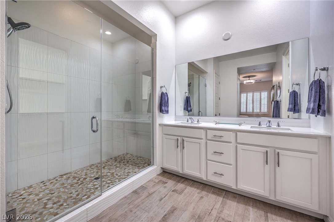 2547 Ballatore Street Property Photo 20