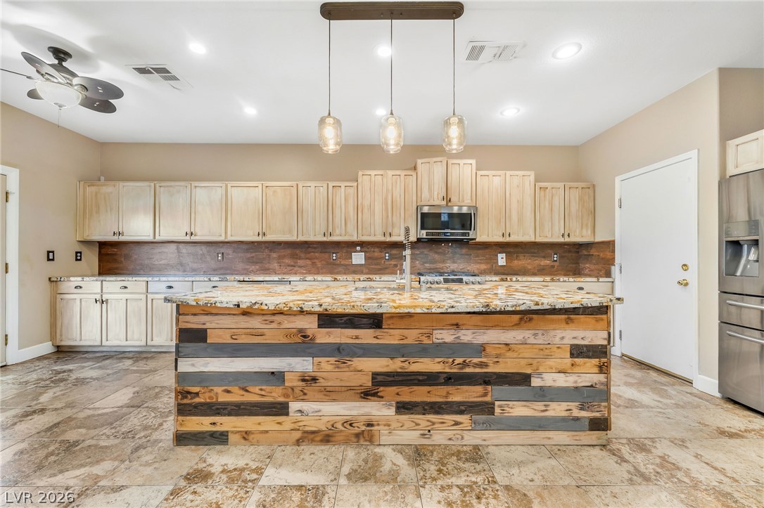 14 Candide Street Property Photo 8