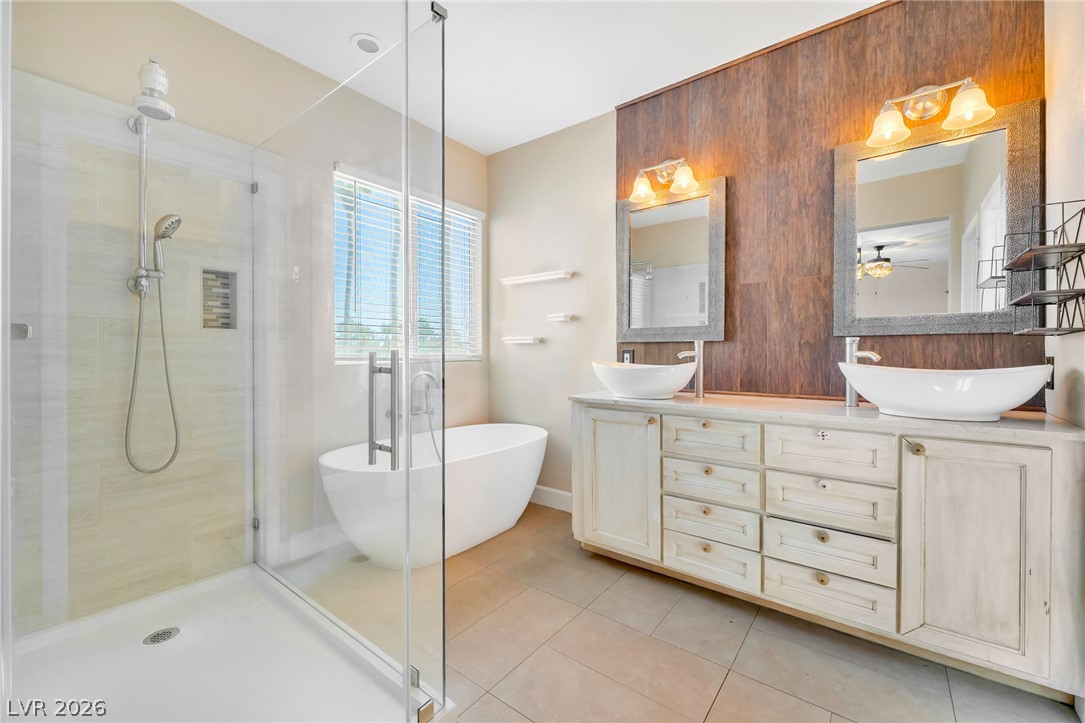 14 Candide Street Property Photo 16