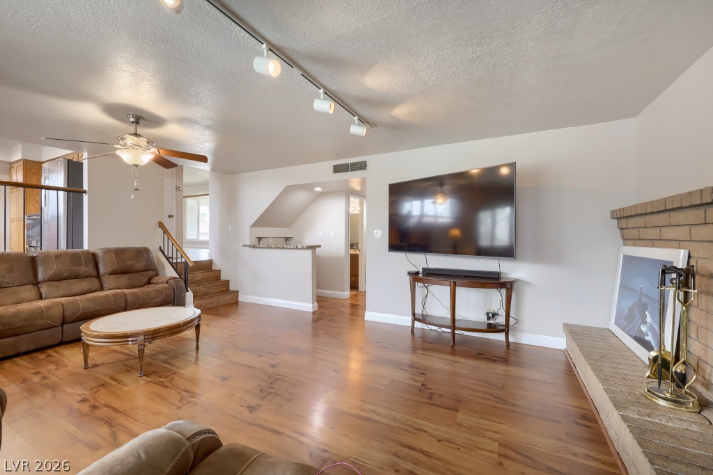 4160 Chela Court Property Photo 7
