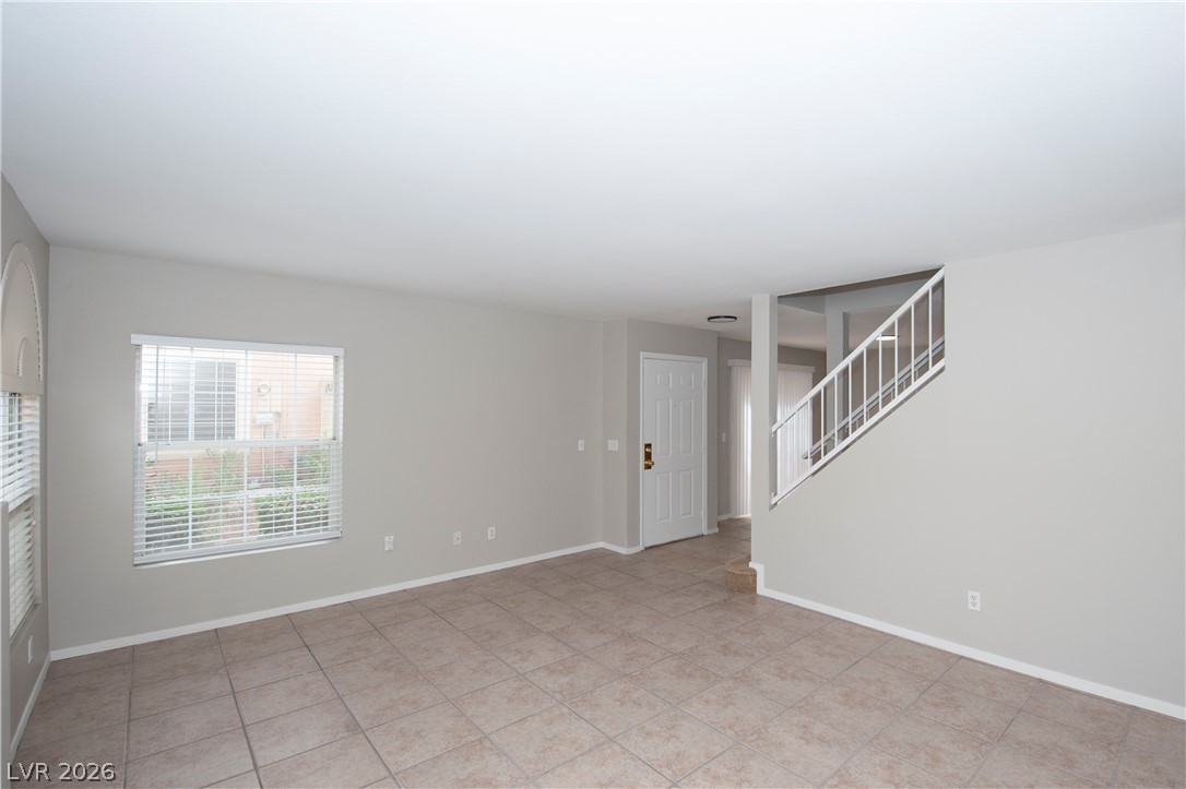 8444 Stoney Bluff Avenue Property Photo 8