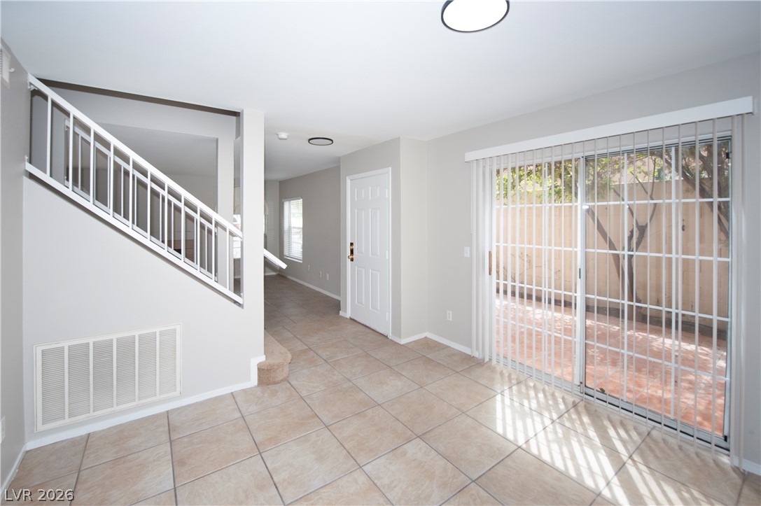 8444 Stoney Bluff Avenue Property Photo 10