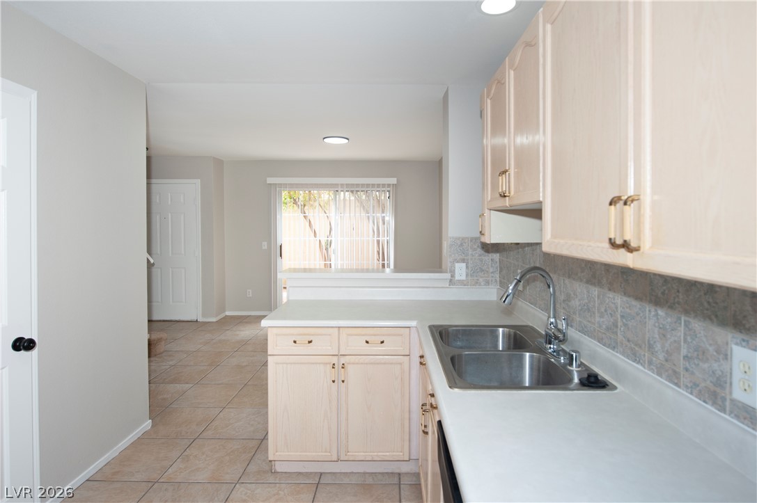 8444 Stoney Bluff Avenue Property Photo 14