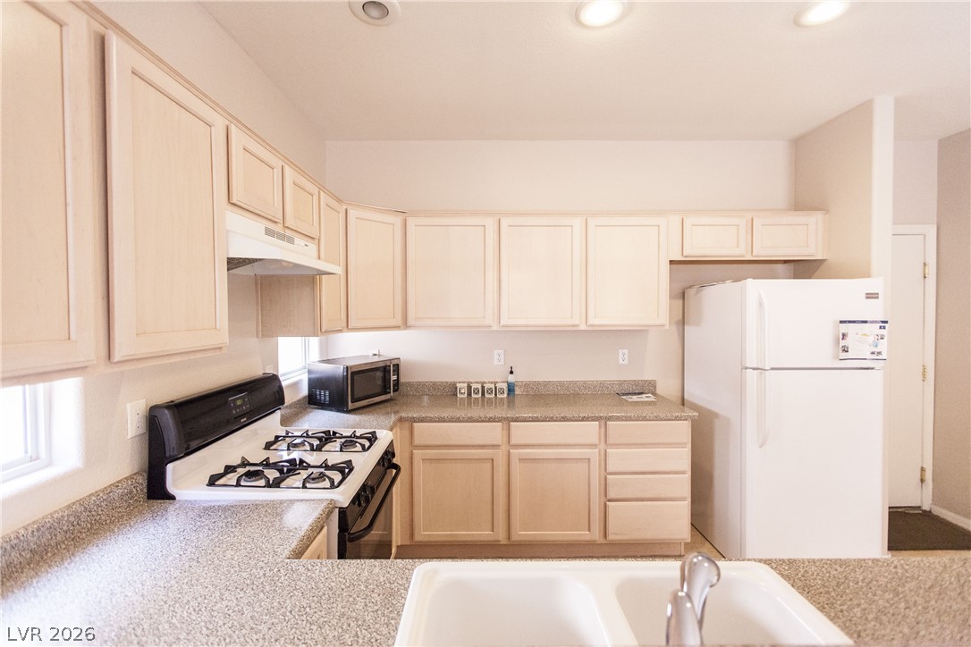 8549 Peaceful Dreams Street Property Photo 10