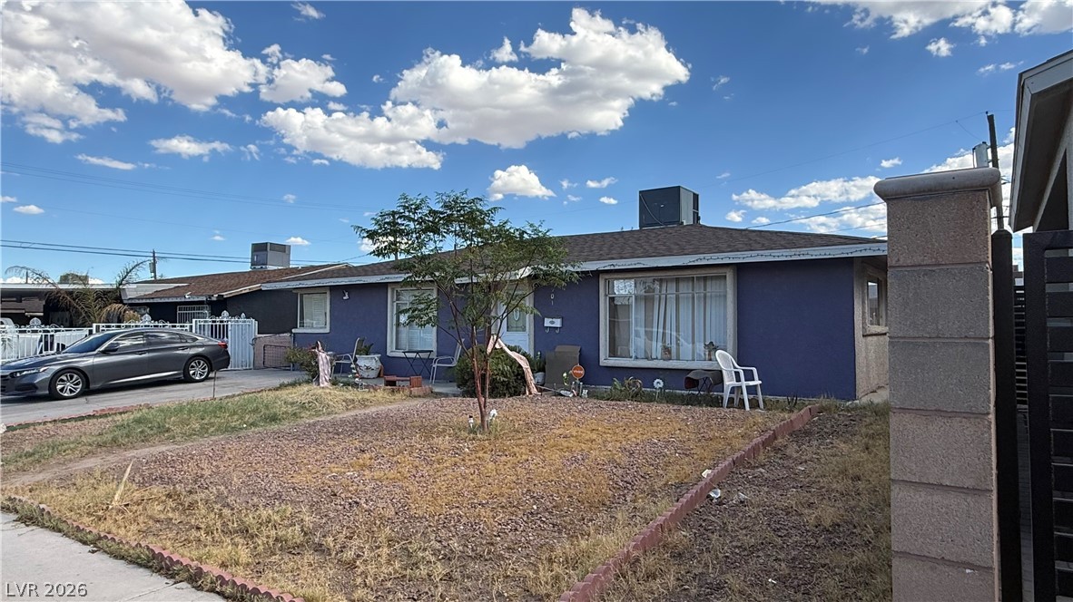 901 Stanley Avenue Property Photo 3