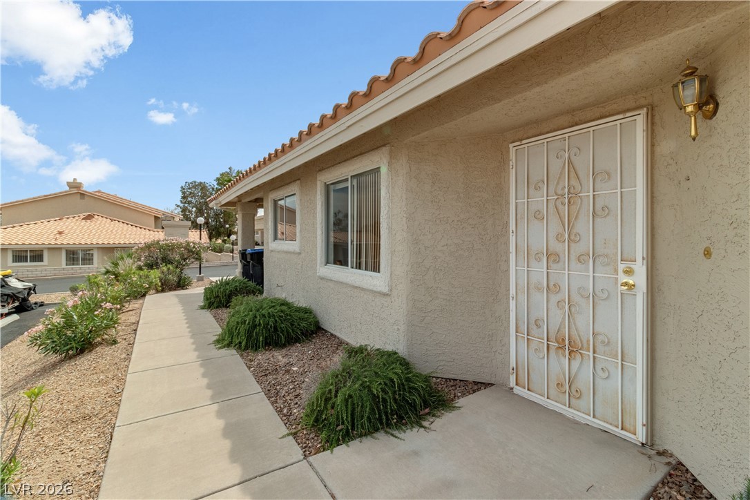 2250 Camel Mesa Drive Property Photo 3