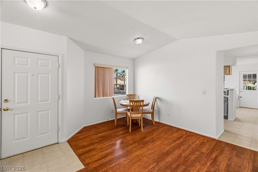 2250 Camel Mesa Drive Property Photo 4