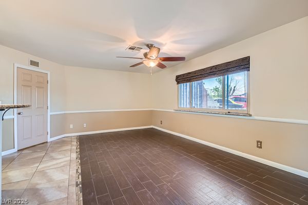 733 Strawberry Place Property Photo 4