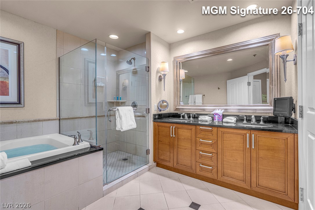135 East Harmon Avenue 1704 Property Photo 14