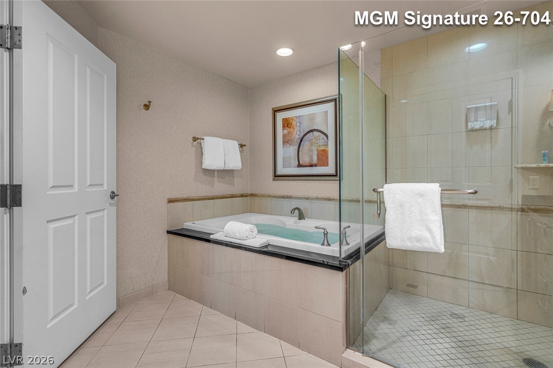 135 East Harmon Avenue 1704 Property Photo 15