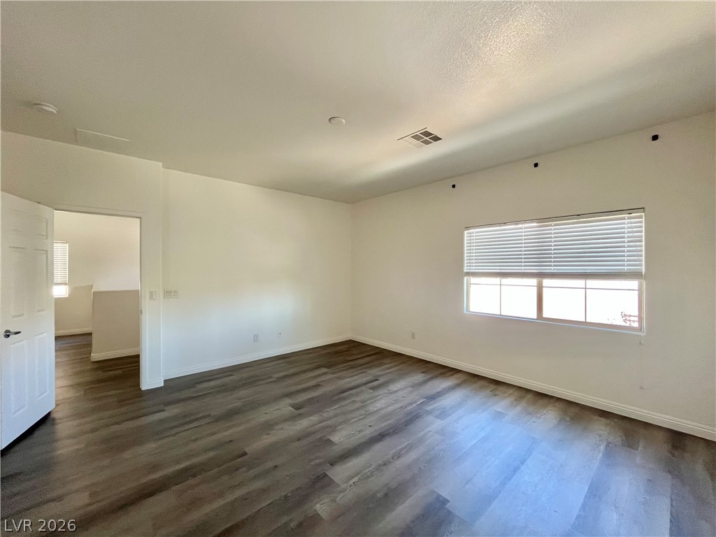 9493 Alma Ridge Avenue Property Photo 22