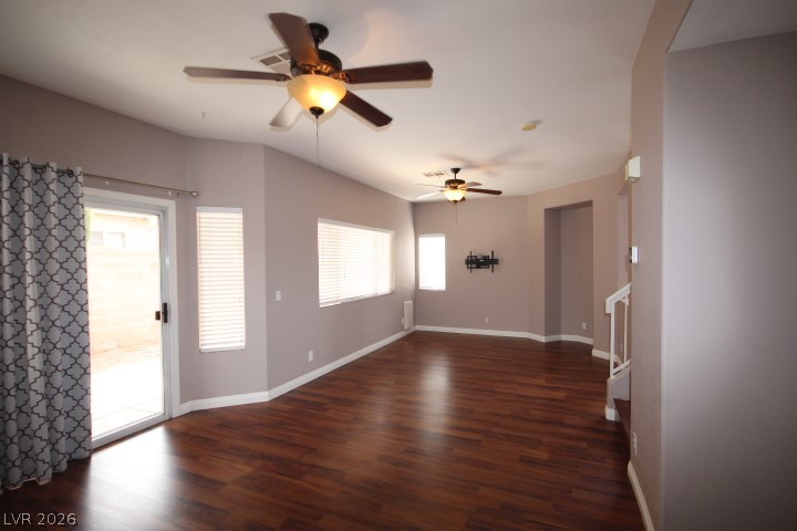 947 Whispering Grove Avenue Property Photo 10