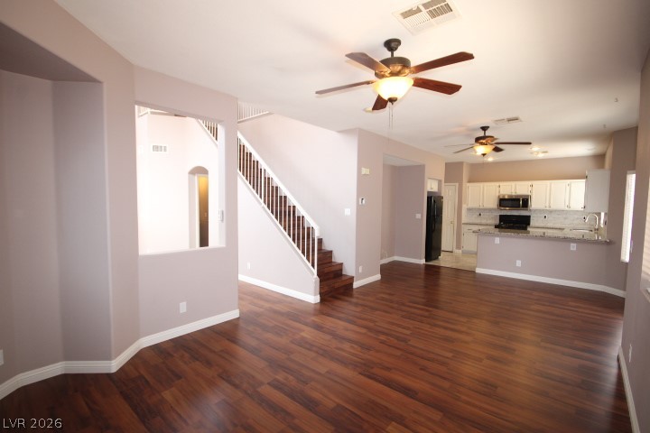 947 Whispering Grove Avenue Property Photo 13