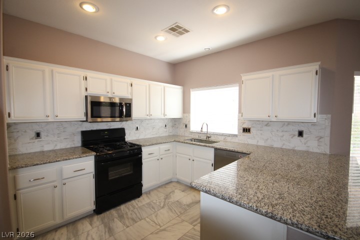 947 Whispering Grove Avenue Property Photo 15