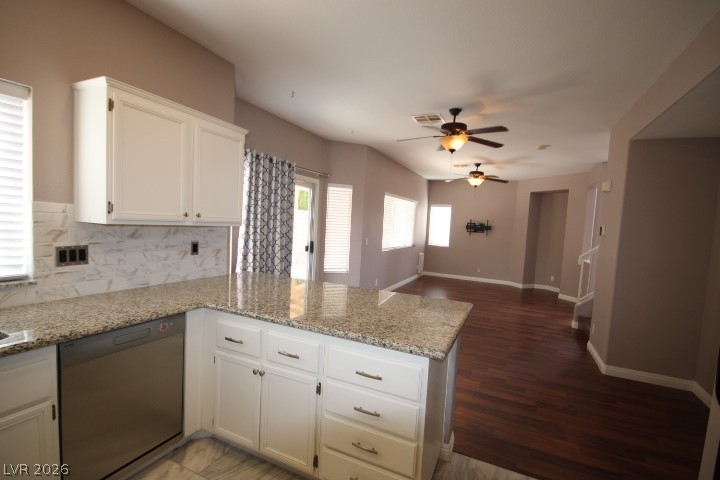 947 Whispering Grove Avenue Property Photo 17