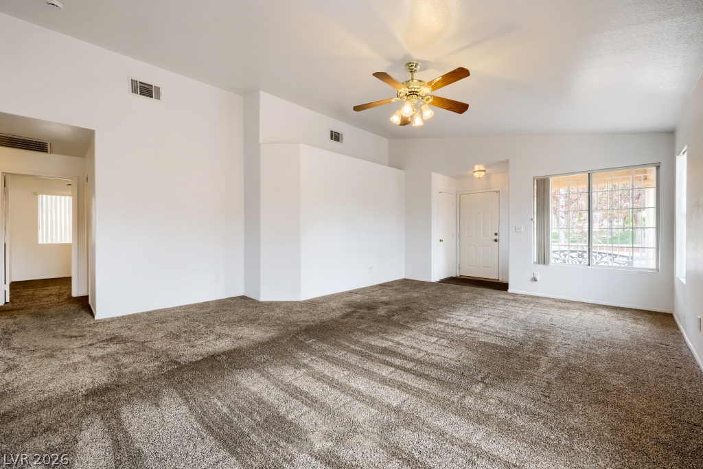 976 Skyforest Drive Property Photo 7