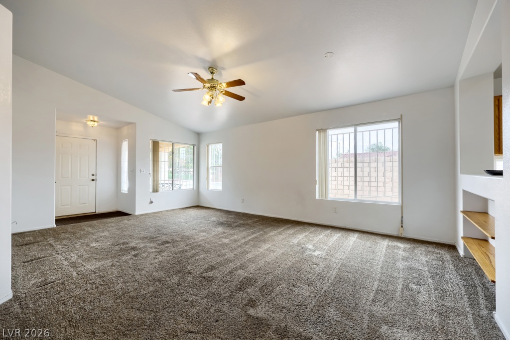 976 Skyforest Drive Property Photo 8