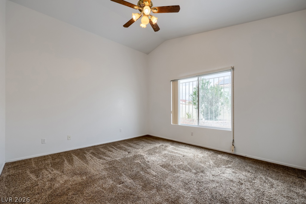 976 Skyforest Drive Property Photo 16