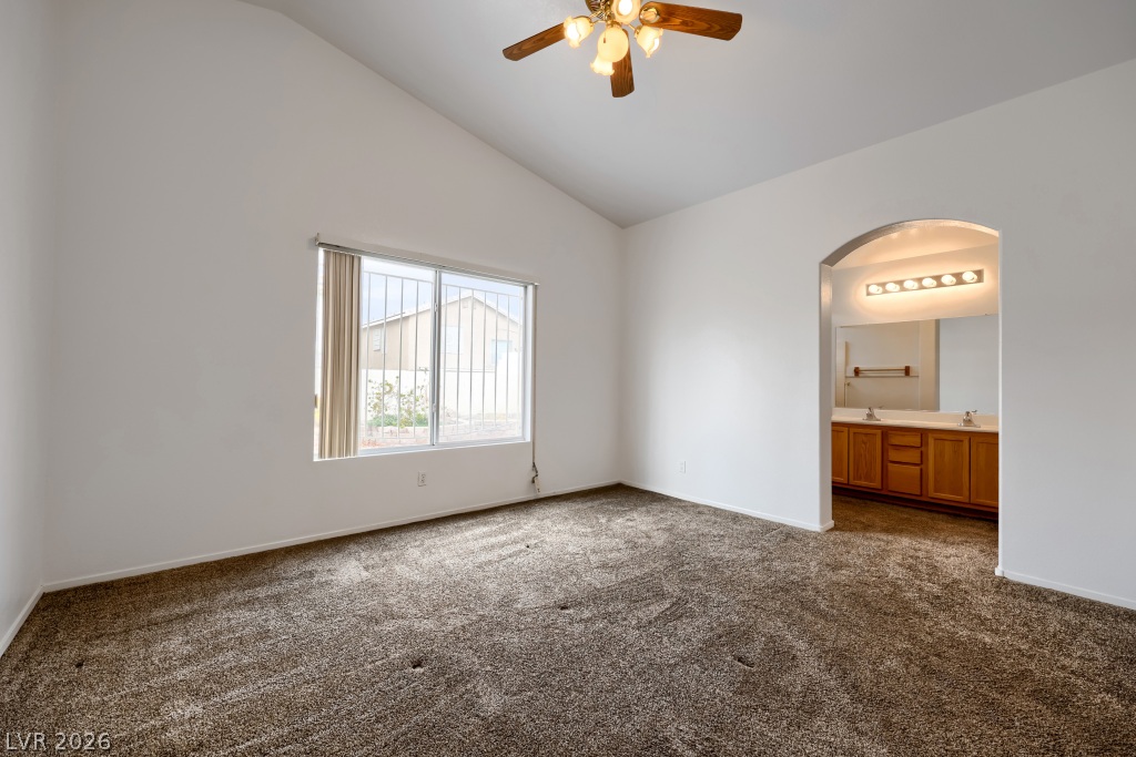 976 Skyforest Drive Property Photo 18