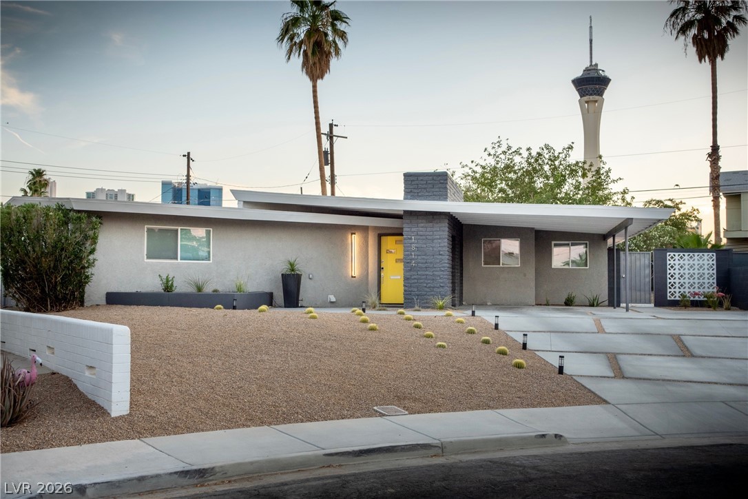 1814 8th Place Property Photo 1