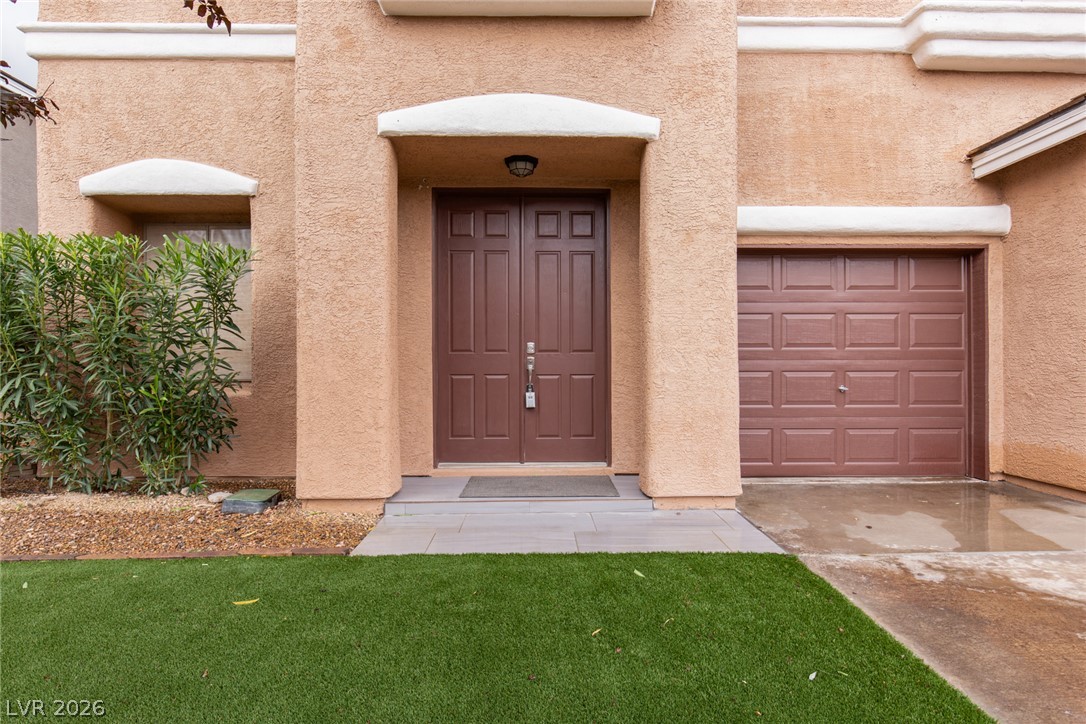 57 Ashby Hills Court Property Photo 2