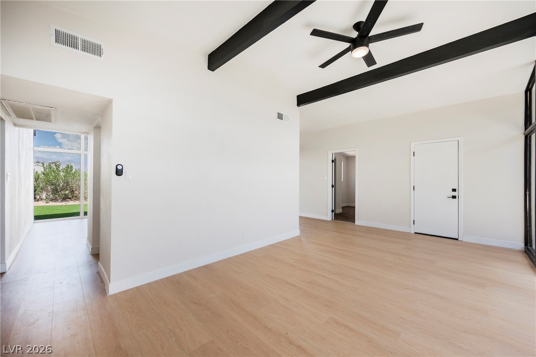 2732 Castle Street Property Photo 9