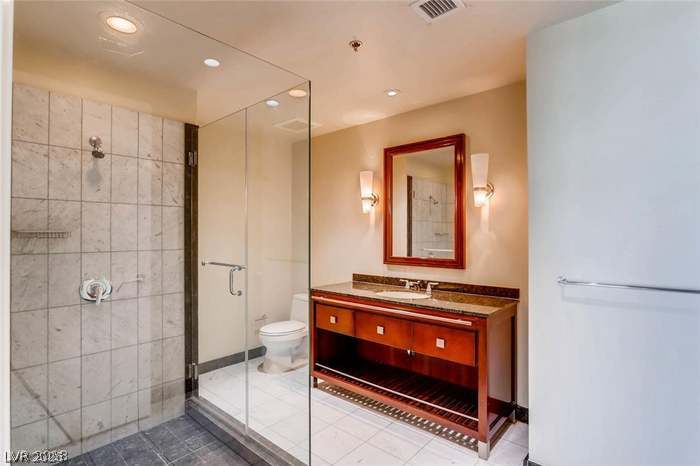 2700 Las Vegas Boulevard 803 Property Photo 9