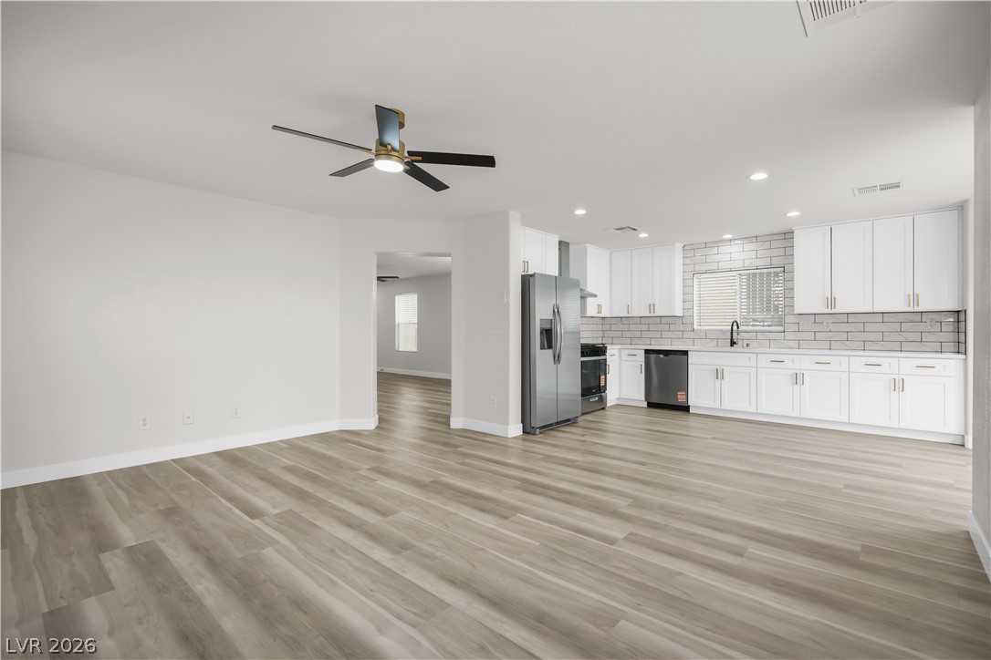 6772 Oak Mist Street Property Photo 10