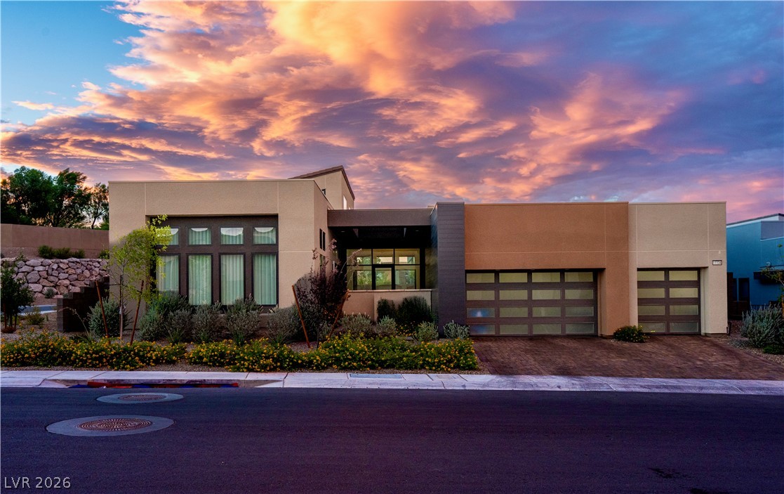 11134 Desert Heights Avenue Property Photo 1