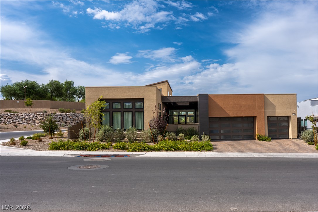 11134 Desert Heights Avenue Property Photo 2