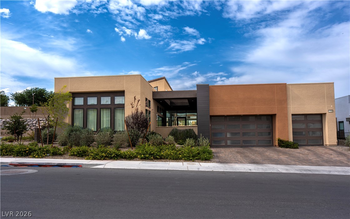 11134 Desert Heights Avenue Property Photo 3