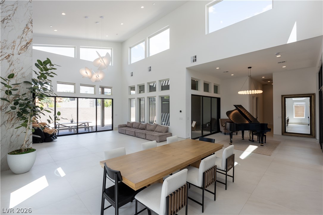 11134 Desert Heights Avenue Property Photo 16