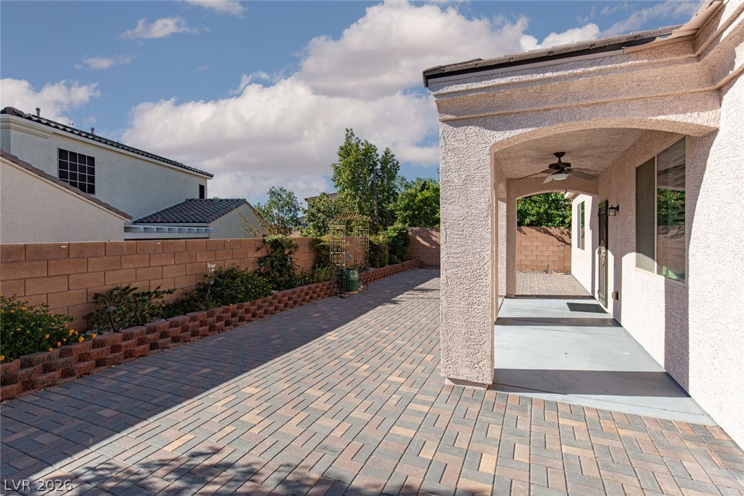 7624 Sugarloaf Peak Street Property Photo 31