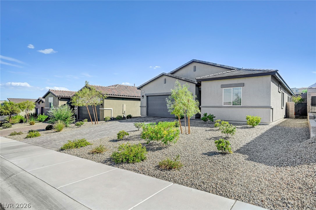 10257 Sequoia Falls Place Property Photo 2