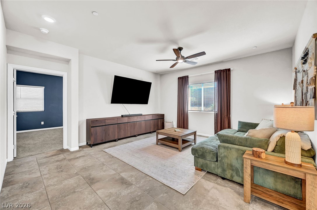 10257 Sequoia Falls Place Property Photo 13