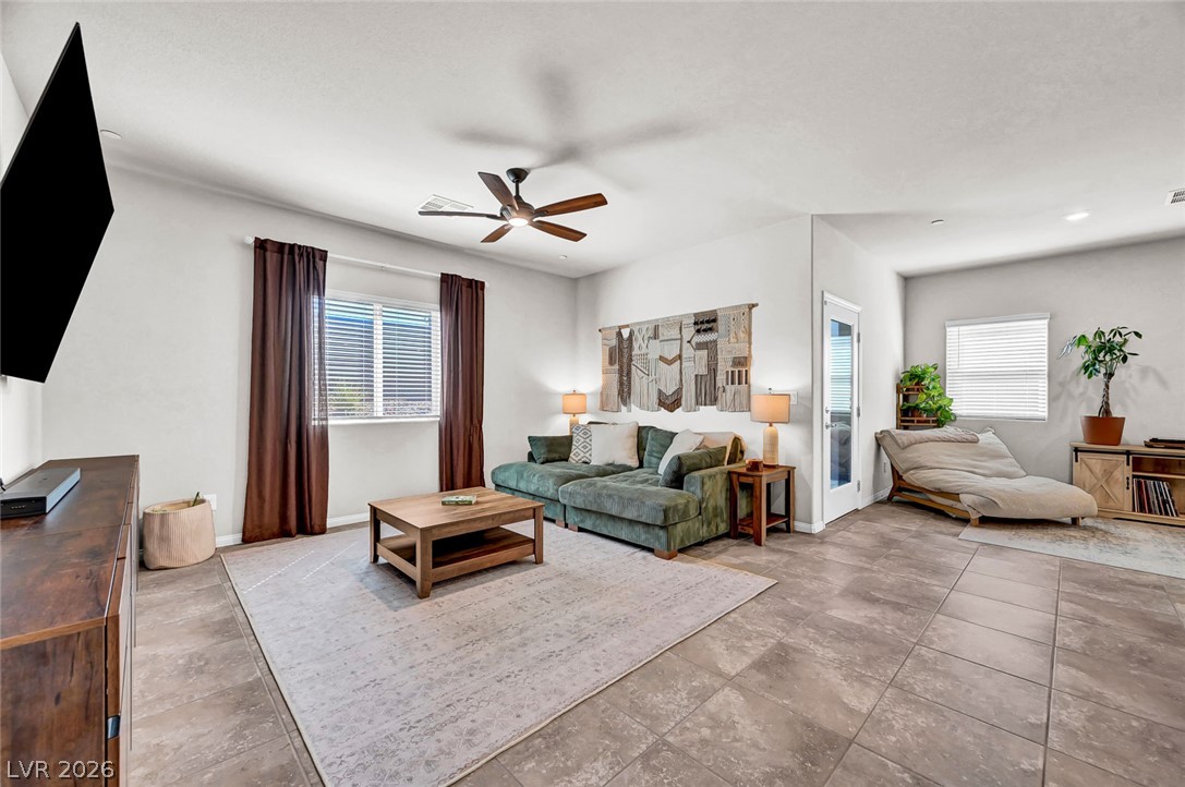 10257 Sequoia Falls Place Property Photo 15
