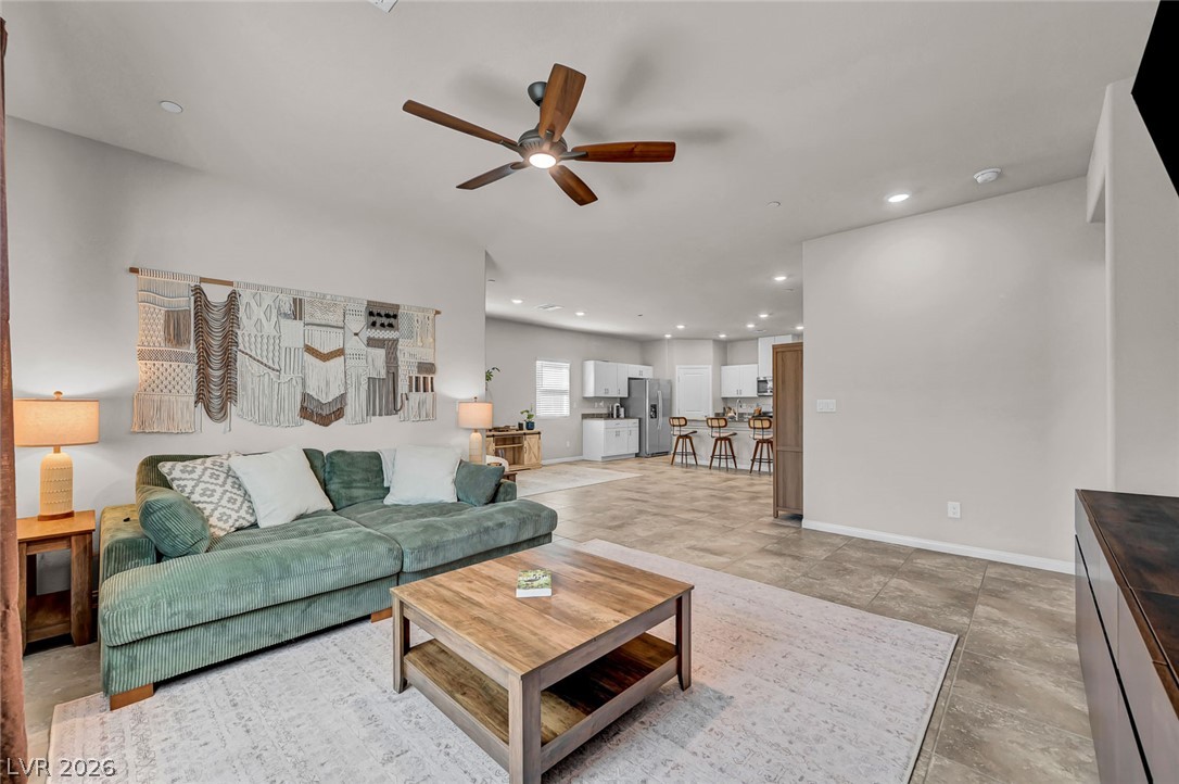 10257 Sequoia Falls Place Property Photo 16
