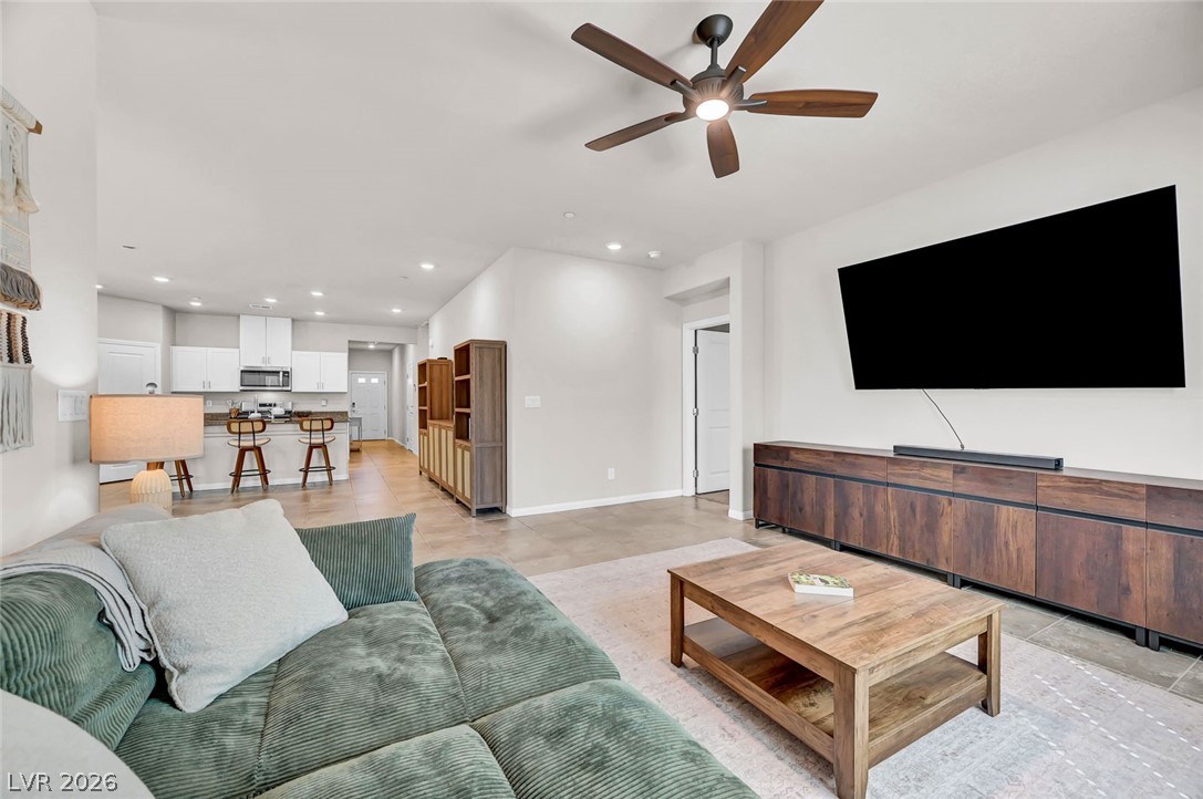 10257 Sequoia Falls Place Property Photo 17