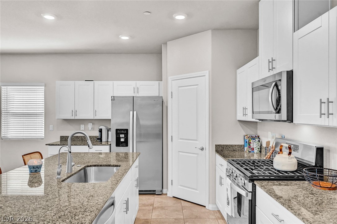 10257 Sequoia Falls Place Property Photo 22