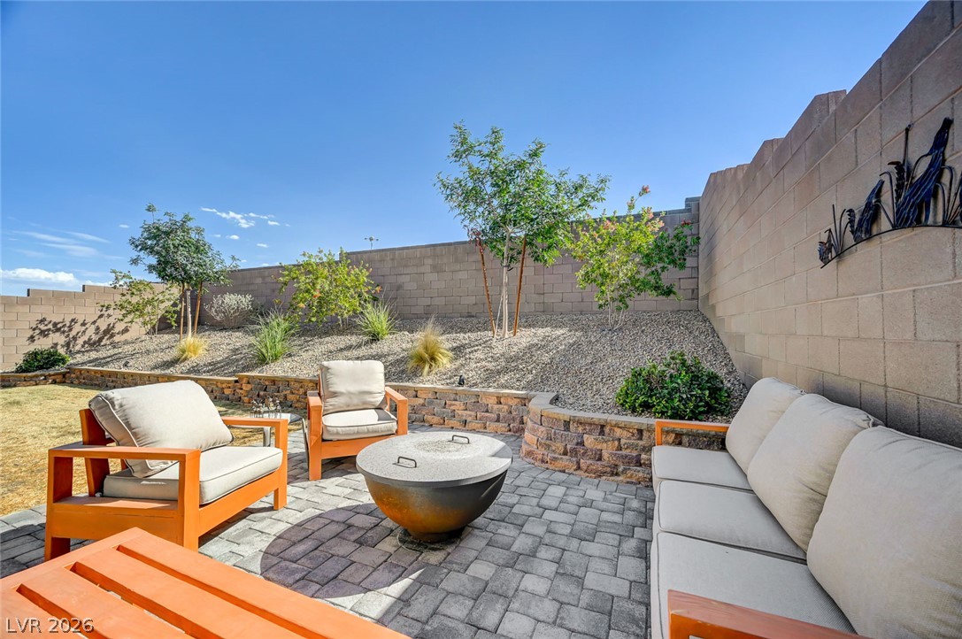 10257 Sequoia Falls Place Property Photo 43